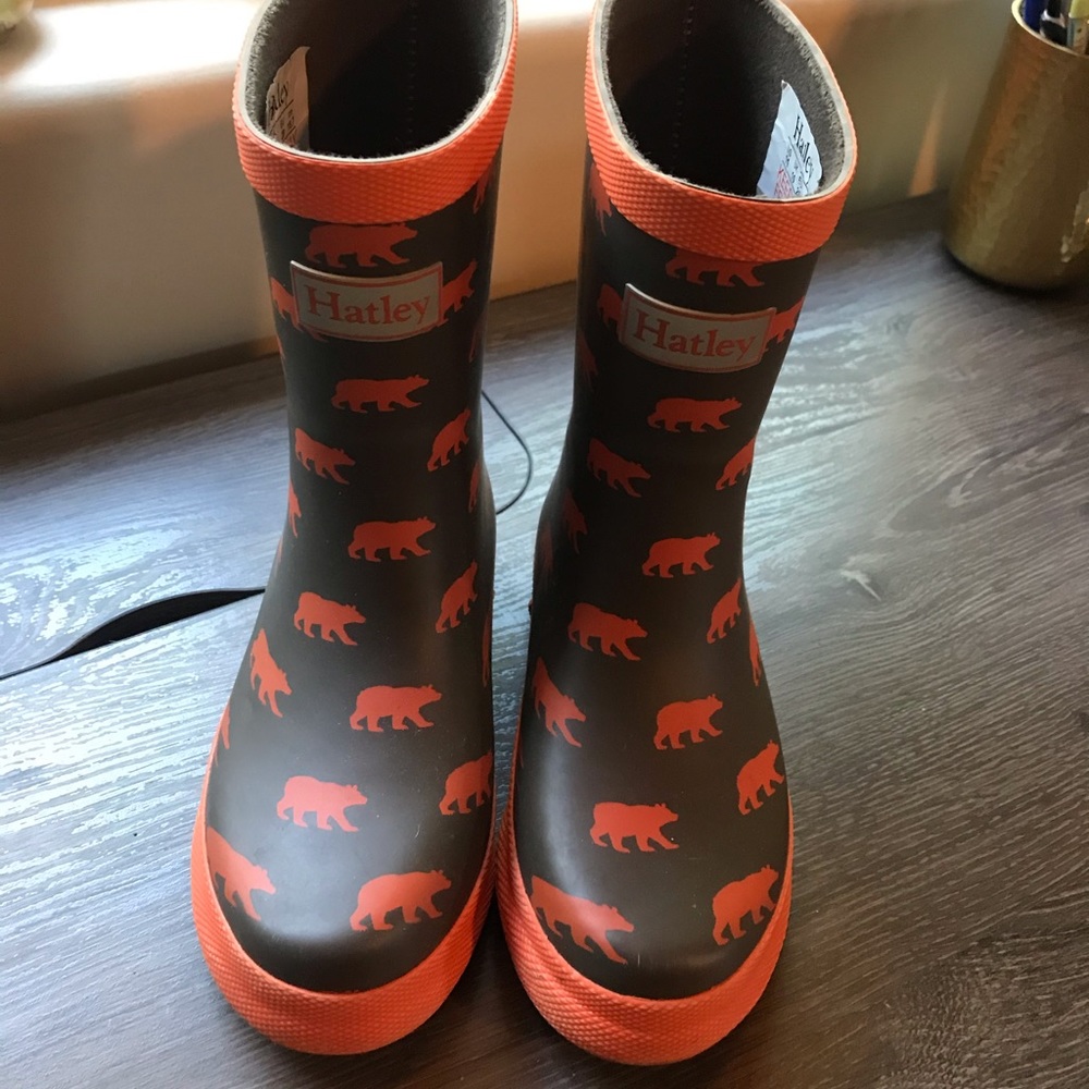 Hatley Matte Brown Orange Bear Rain Boots sz 11